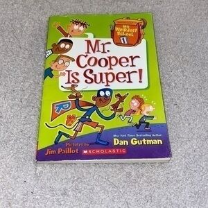 📚4/$10📚Mr. Cooper is Super soft cover chapter book